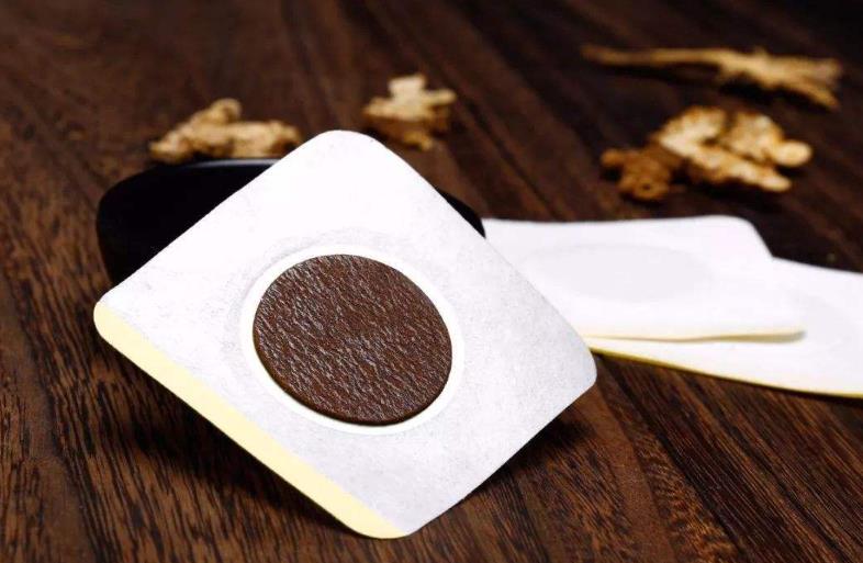 膏藥貼多久能見(jiàn)效？選對(duì)貼敷部位，規(guī)范使用有助于療效提升！